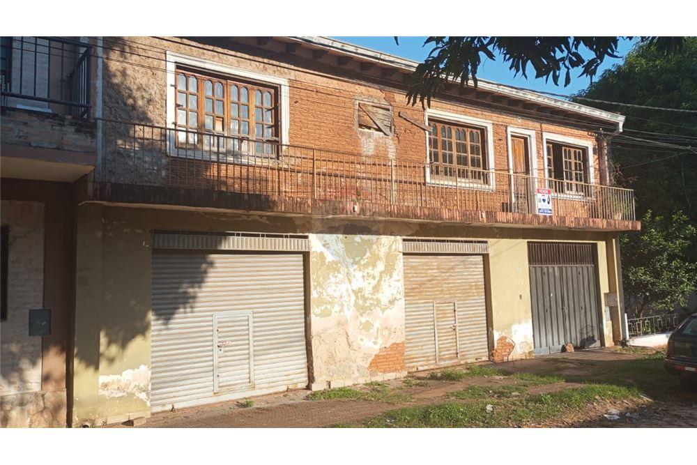 VENDO TERRENO CON CONSTRUCCION A DEMOLER — foto 2