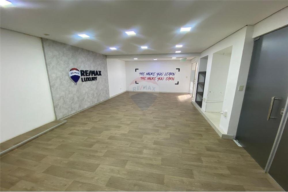 ALQUILO LOCAL COMERCIAL EN PATIO GARAY VILLA MORRA — foto 3