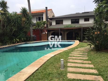 Vendo Hermosa Y Amplia Residencia En Lujoso Barrio Cerrado - Mburucuya
