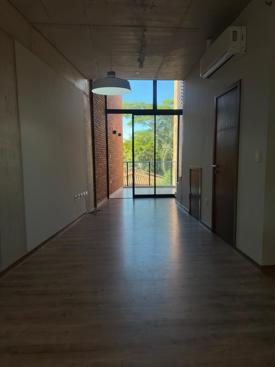 ALQUILER DE DEPARTAMENTO EN MBURUCUYA — foto 3