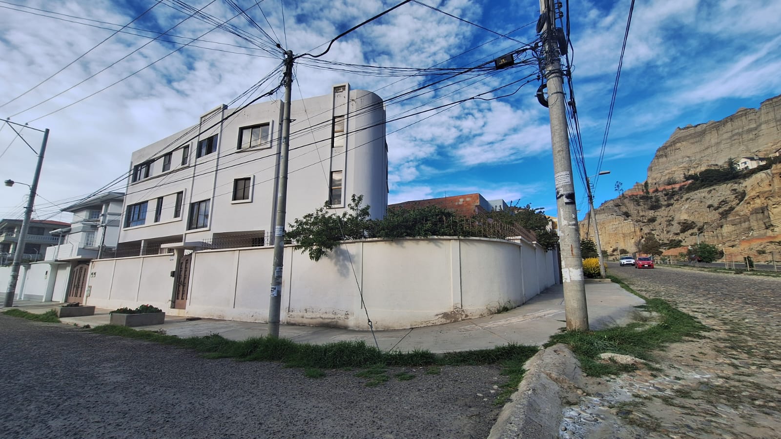 Departamento en venta bajo precio de mercado en Achumani