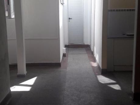 Centro, 1 Dorm,amplio Cta Fte. Gastos Bajos, Ultimo Piso Muy Luminoso, Port