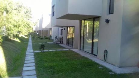 Vendo Hermosa Casa De 2 Dormitorios En Complejo Vitta Solymar.