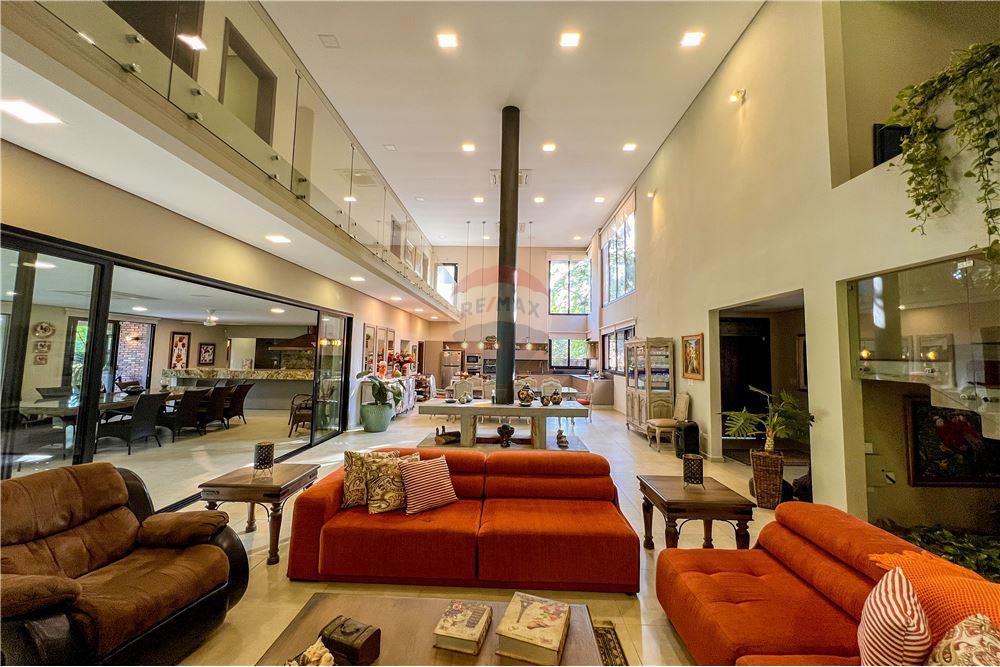 Espectarcular Residencia de Verano, San Bernardino — foto 2