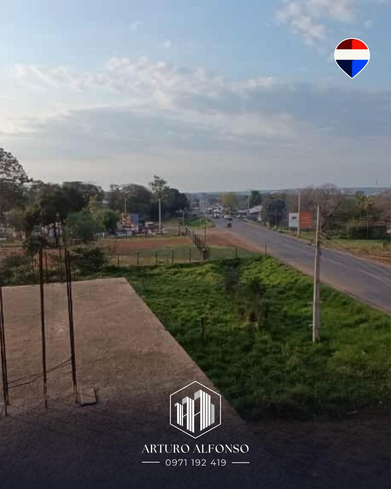 SALON COMERCIAL EN ALQUILER EN YPANE — foto 2