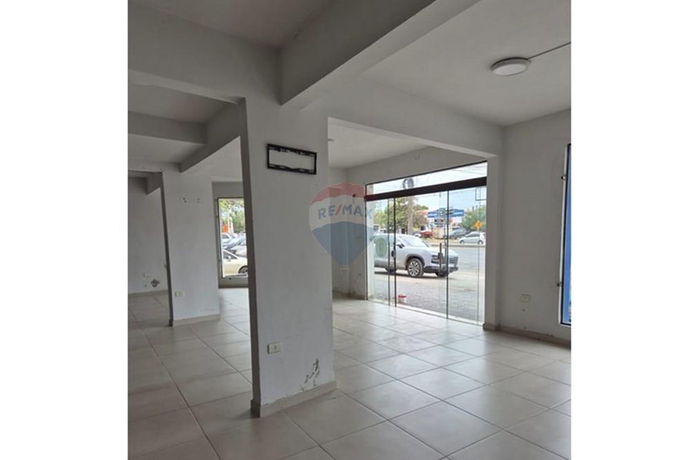 Local Comercial - Alquiler - Loma Pytá, Paraguay — foto 3