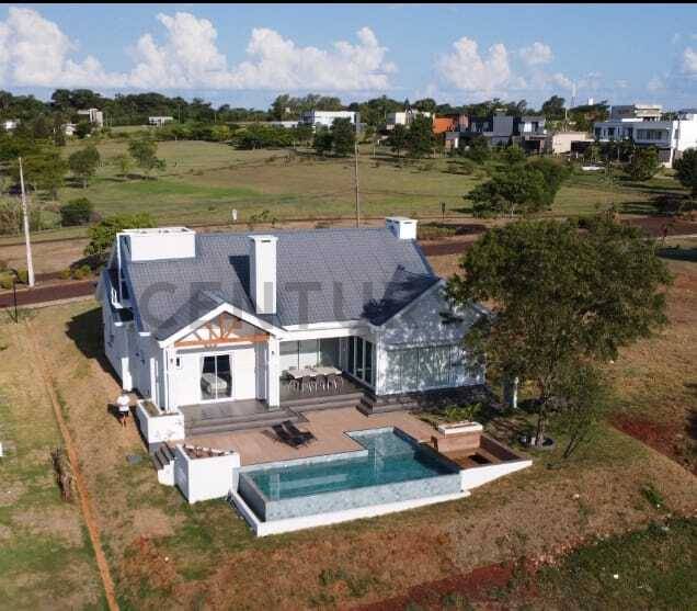 RESIDENCIA DE LUJO EN CONDIMINIO CERRADO — foto 3