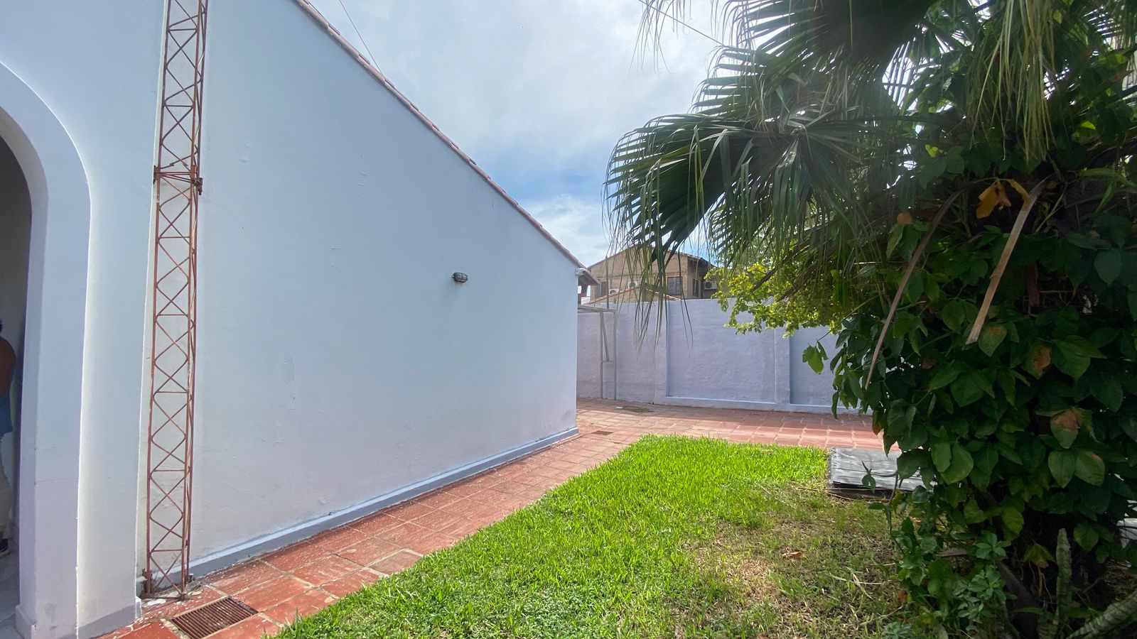 casa en venta zona fernando de la mora zona norte — foto 2
