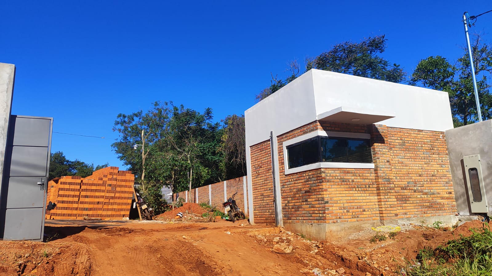 Tinglado DE 600 M2 en alquiler  Barrio Yukyry, Luque — foto 2