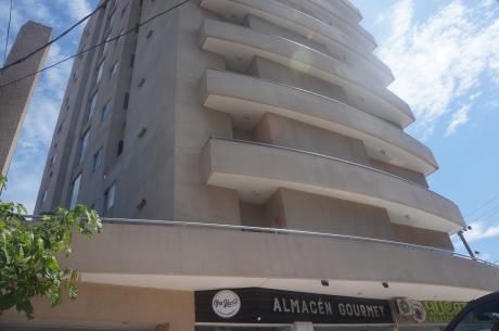Departamento En Condominio Torre Marfil