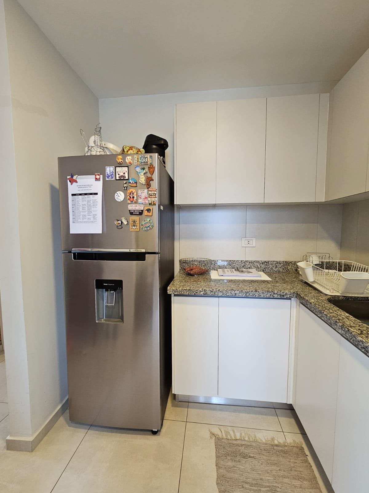 ALQUILO DEPARTAMENTO AMOBLADO EN LOS LAURELES 950 USD — foto 2