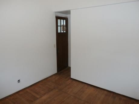 Apartamento De 3 Dormitorio En Tres Cruces