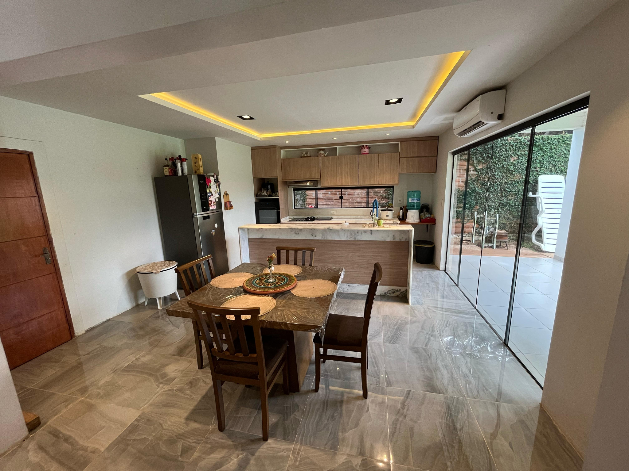 Hermosa Residencia De Dos Plantas En Venta - Barrio Espíritu Santo - Cambyreta — foto 2