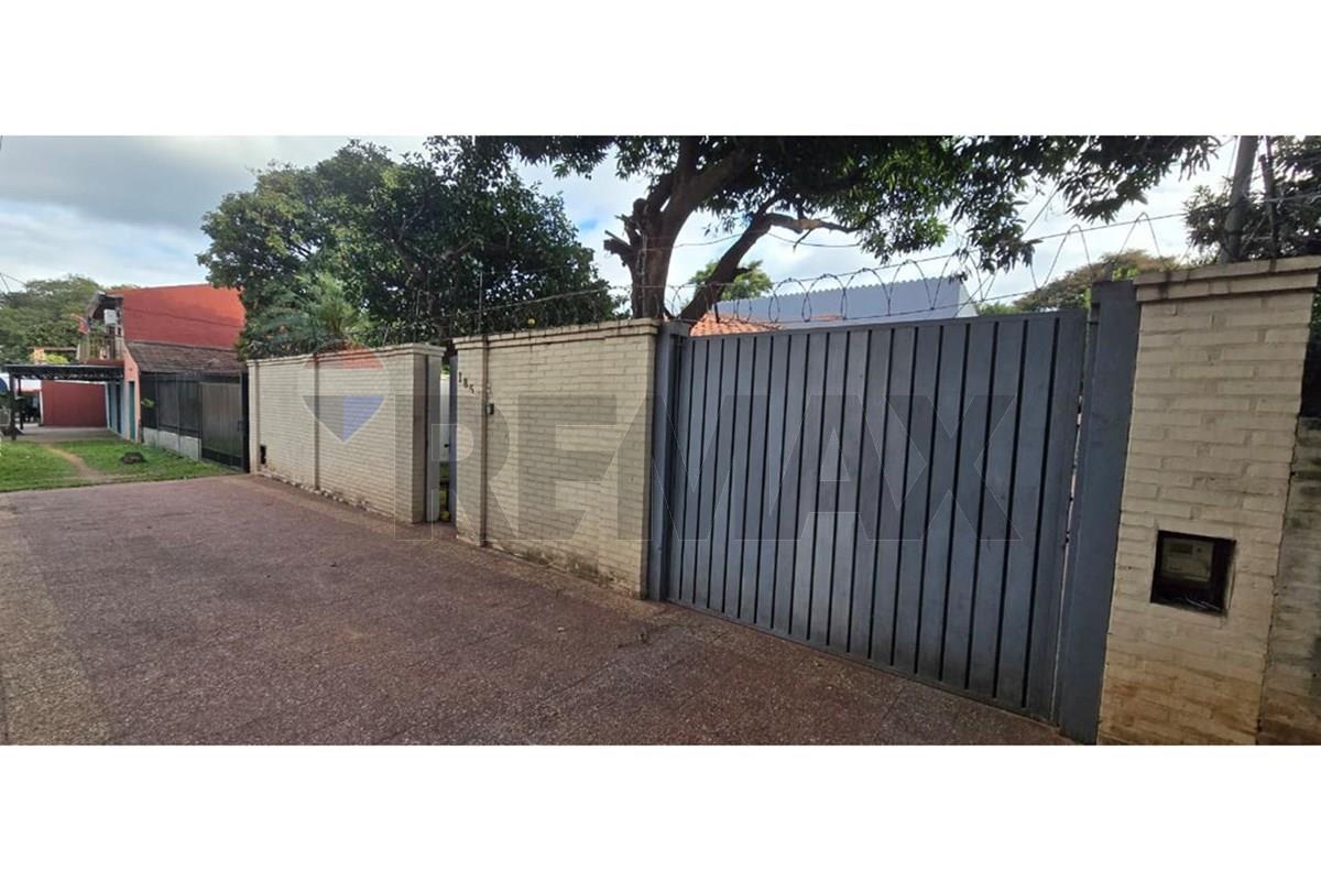 Amplia y cómoda residencia en Alquiler en Lambaré — foto 3