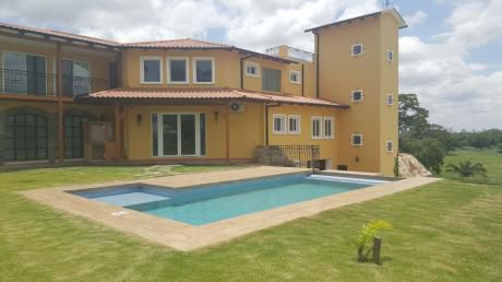 Hermosa Casa En El Urubo Colinas 4