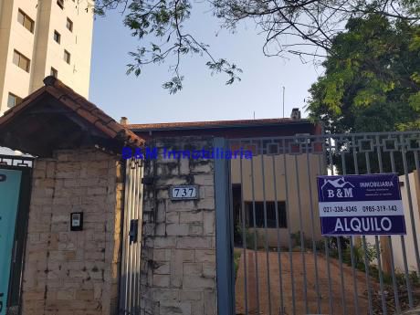 Alquilo Duplex En Barrio Mburucuya