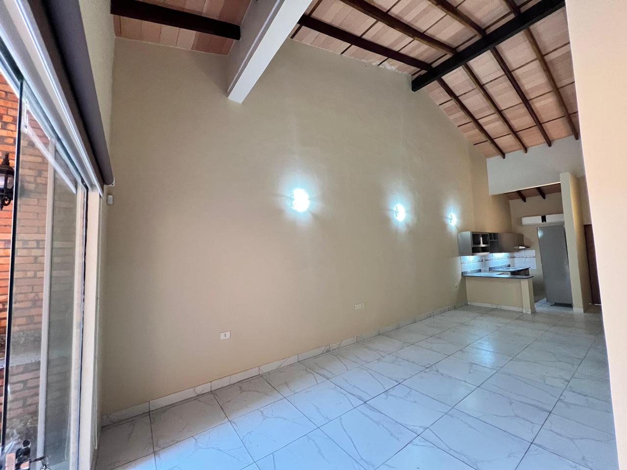 Alquilo Duplex en Lambare, zona Colegio SEK — foto 3