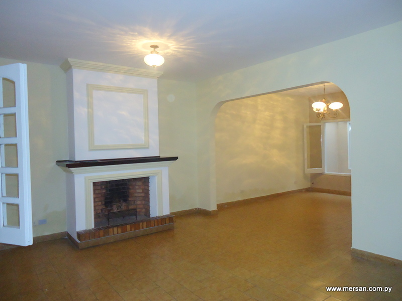 Casa 3 Dorm. + área Servicio / Sajonia, Zona Comisaría 2° (cod. 219) — foto 2