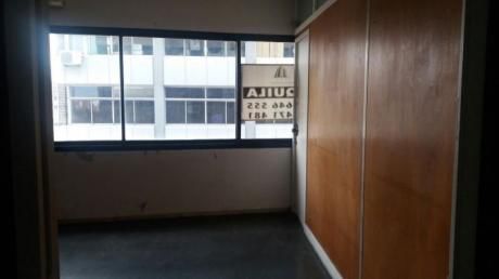 Apartament0 De 90 Metros Con 4 Oficinas Grandes CordÓn.