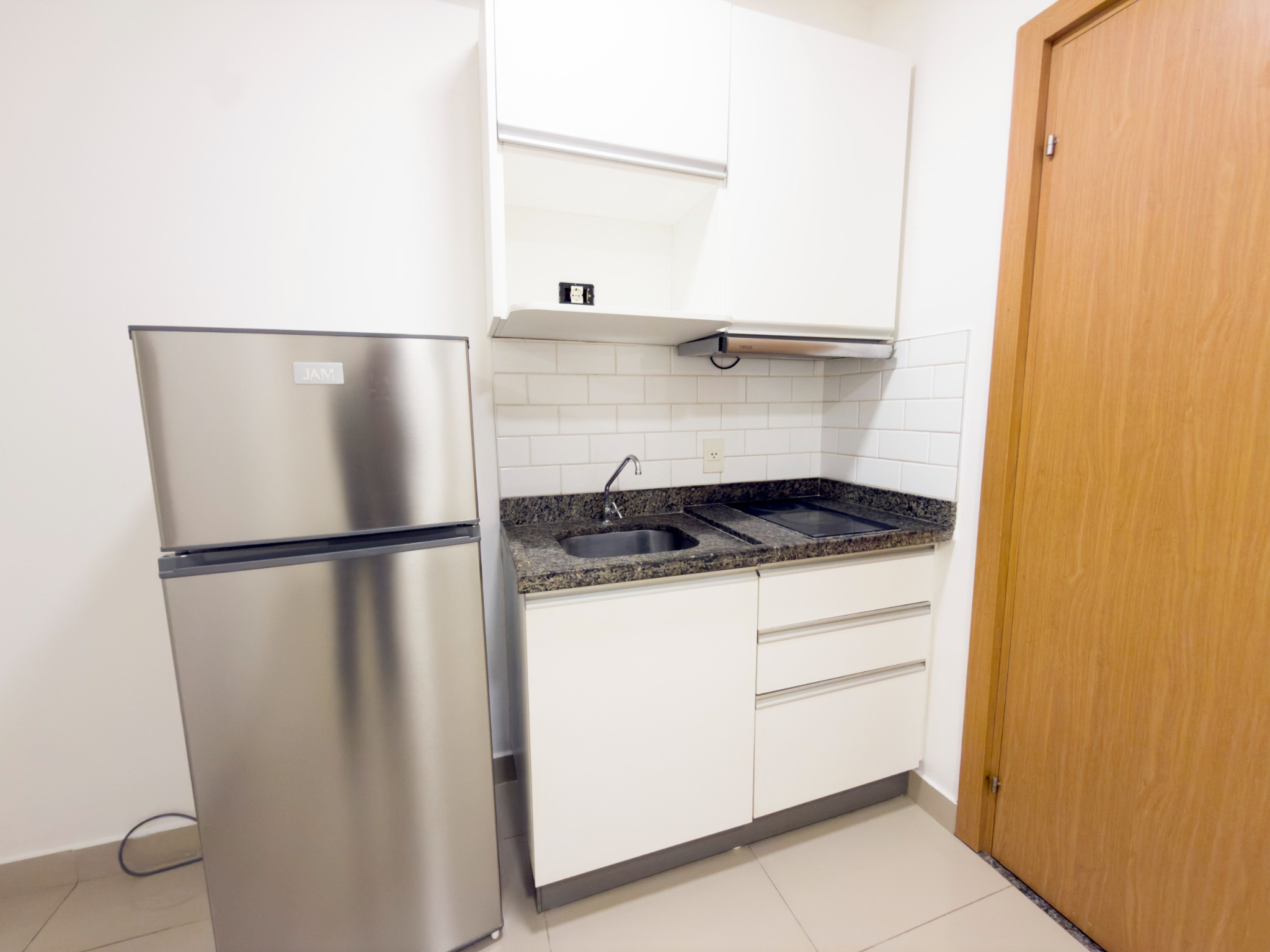 VENDO MONOAMBIENTE CON RENTA INMEDIATA EN MRA EDIF. SAN BLAS — foto 2