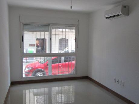 Estrena Apartamento De 1 Dormitorio En Pleno Centro De Montevideo!!!