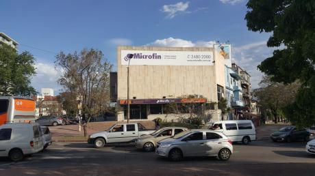 Alquiler Local Comercial En La Blanqueada