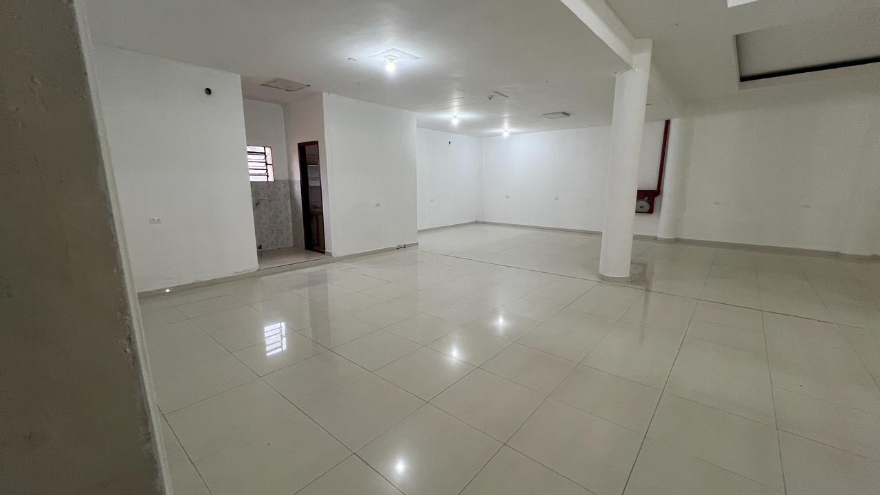 Alquilo Local Comercial zona Asuncion — foto 3