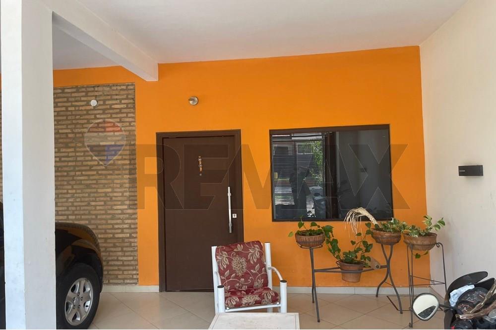VENDO DUPLEX EN LAMBARE — foto 2