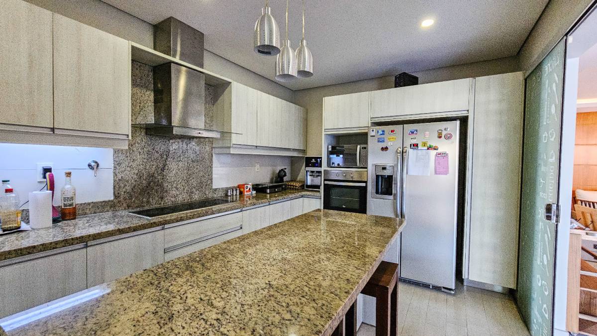 VENDO RESIDENCIA EN EL BARRIO SAN JORGE — foto 2