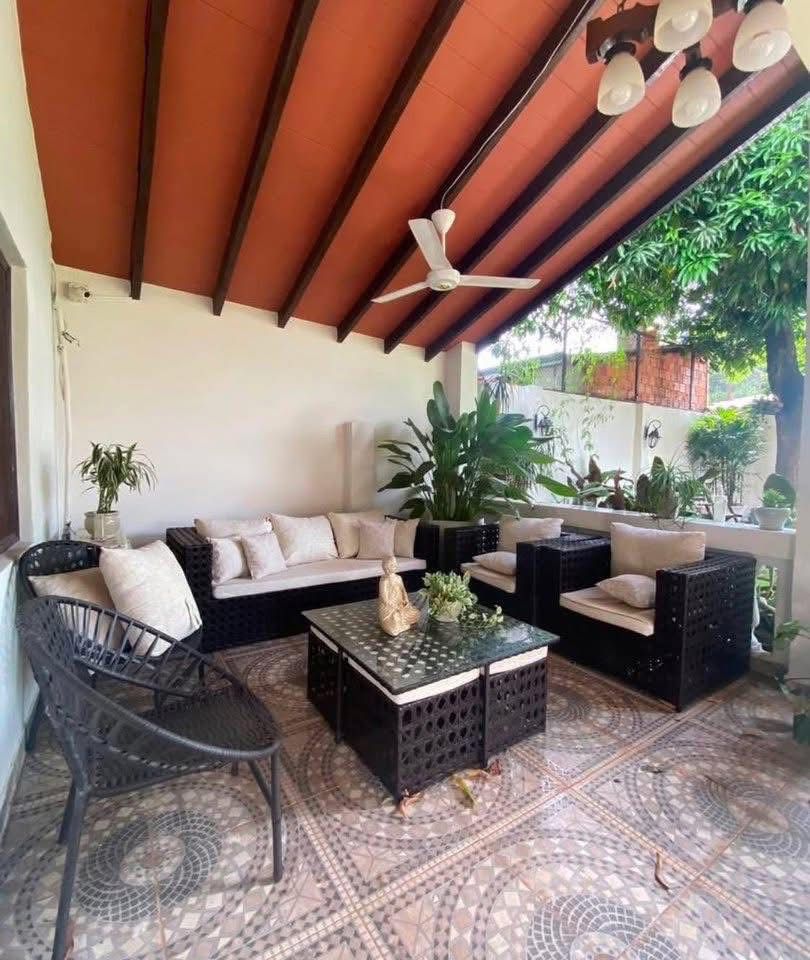 En venta hermosa casa zona Iglesia Capuchinos zona Félix Bogado y Gral Santos — foto 3