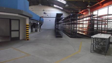 Local Industrial En Aguada