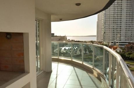 Vista Al Mar, Excelentes Amenities.