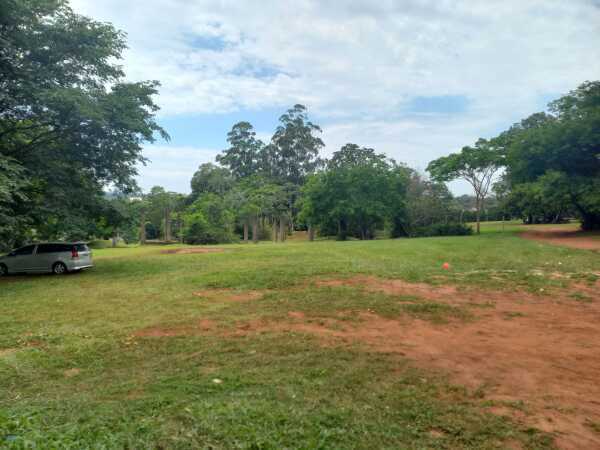 SE VENDE TERRENO EN LA ZONA COMERCIAL DEL PARANA COUNTRY CLUB — foto 3