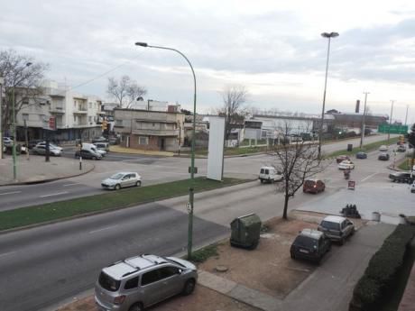 Apartamento Al Frente!!