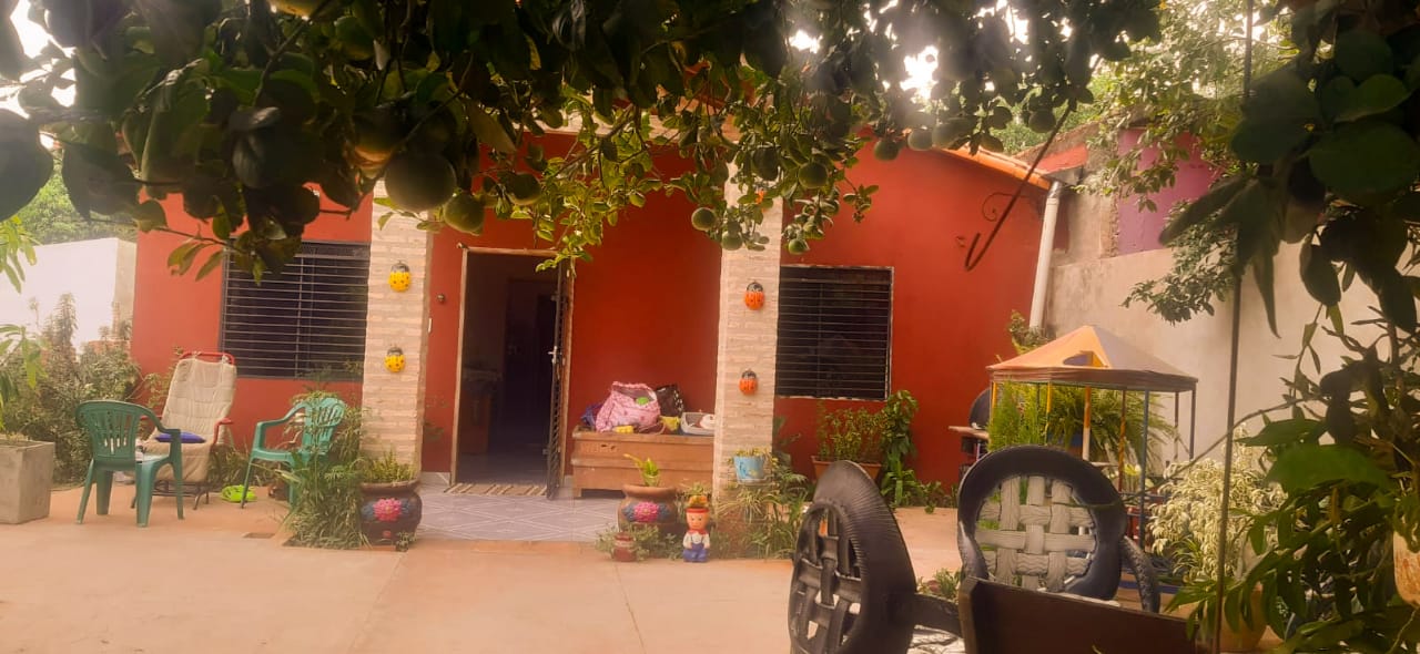 Casa En Venta En La Ciudad De San Lorenzo. Ref. NE6692