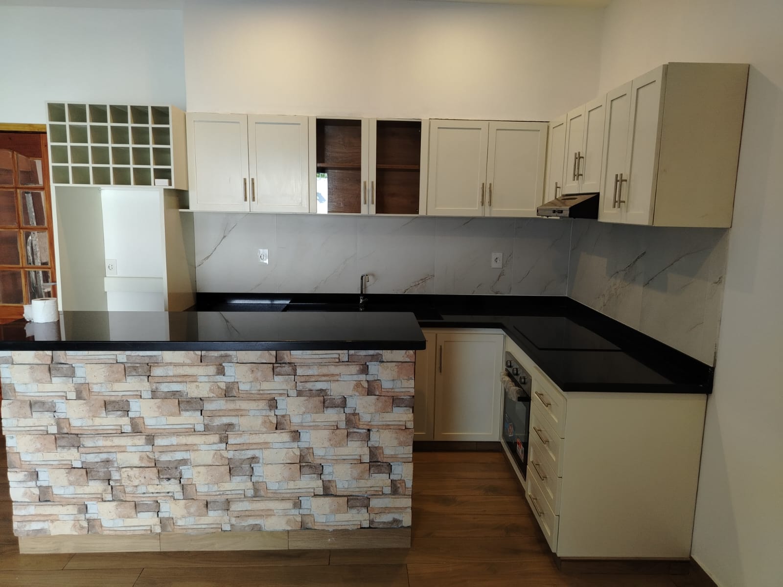 ALQUILO DÚPLEX A ESTRENAR EN LA CIUDAD DE VILLA ELISA A 50MT DE VON POLESKI. — foto 3