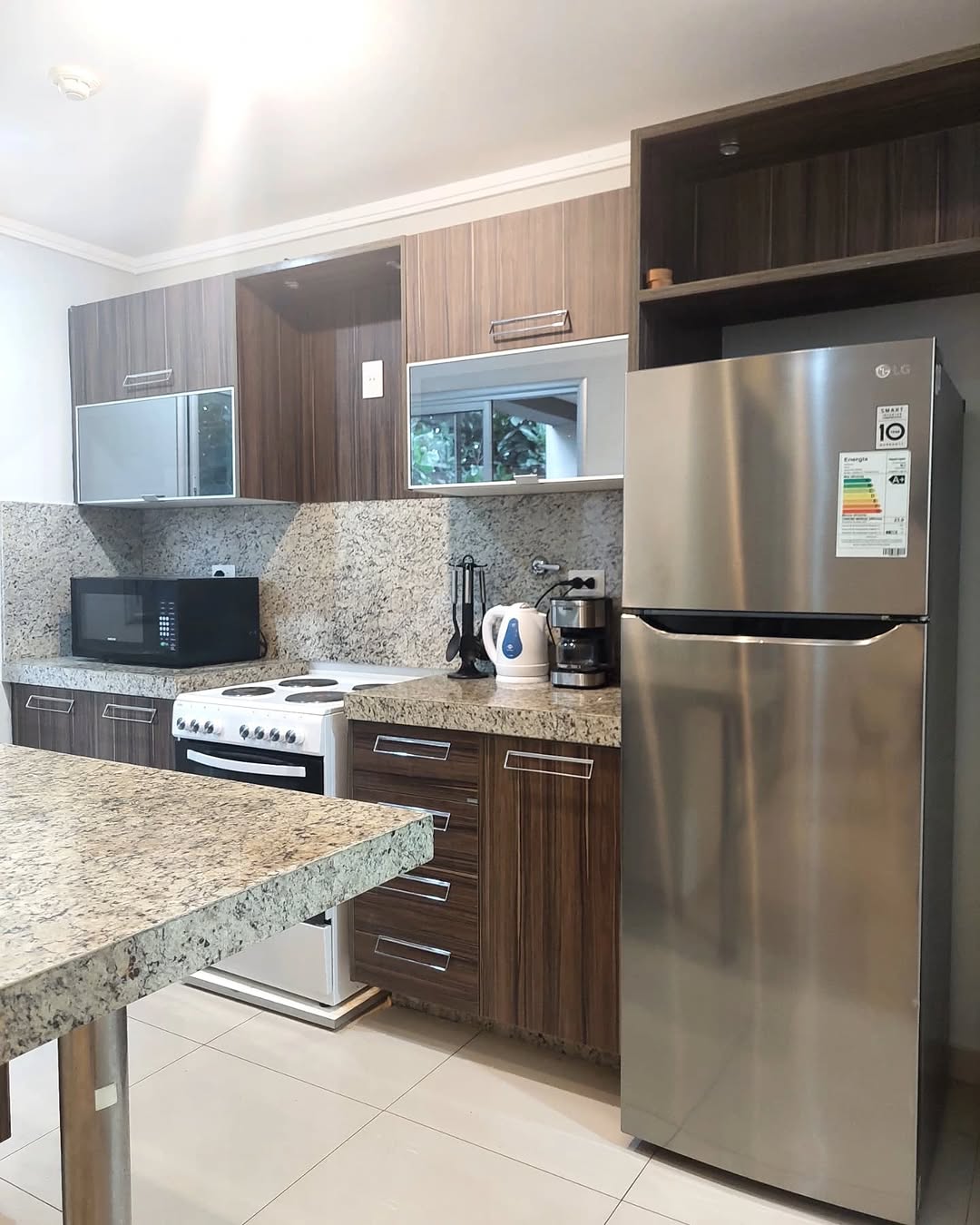 ALQUILO DPTO AMOBLADO DE DOS HABITACIONES — foto 2