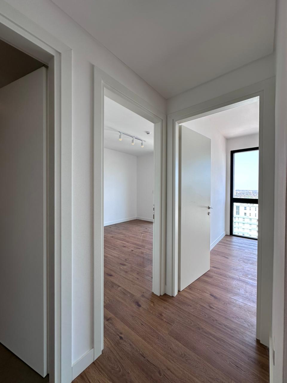 ALQUILO DEPARTAMENTO DE 3 HABITACIONES A ESTRENAR EN ZONA SHOPPING DEL SOL — foto 2