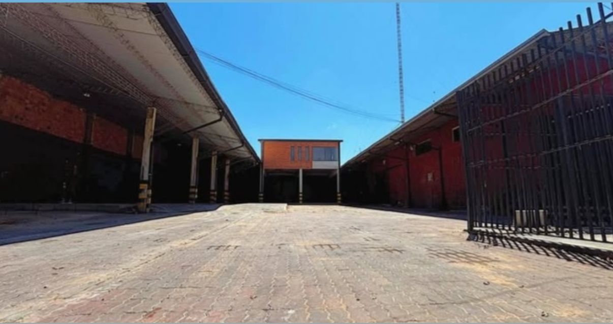 Local Comercial. Deposito oficina Asunción Villa Aurelia Avda. Boggiani Asuncion — foto 2