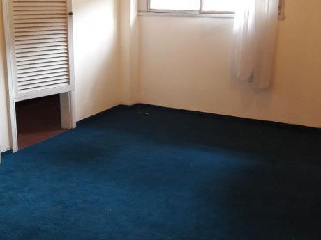Punta Carretas , 1 Dorm, Pb Con Patio, Rejas, Gastos Bajos!