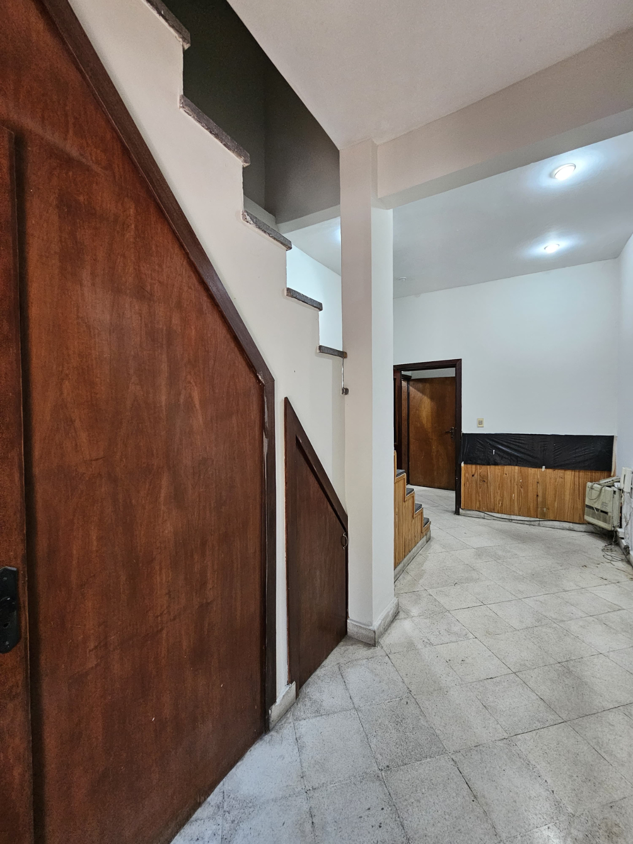 ALQUILO CASA PARA OFICINA EN EL CENTRO DE ASUNCION — foto 3