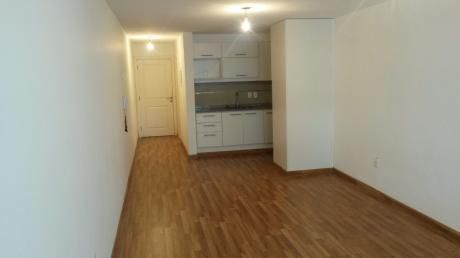 Oportunidad Inolvidable Amplio Monoambiente En Parque Rodó!!