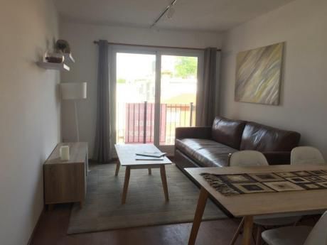 Apartamento De 2 Dormitorios Con Gran Patio