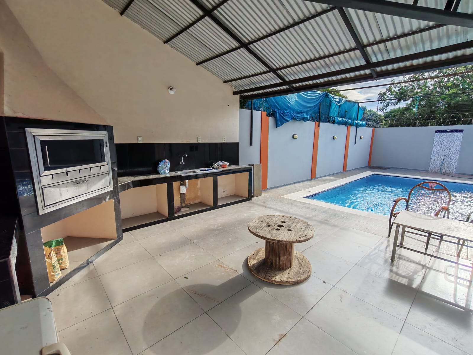 Alquiler de Casa en Barrio Los Naranjos - Ñemby — foto 3