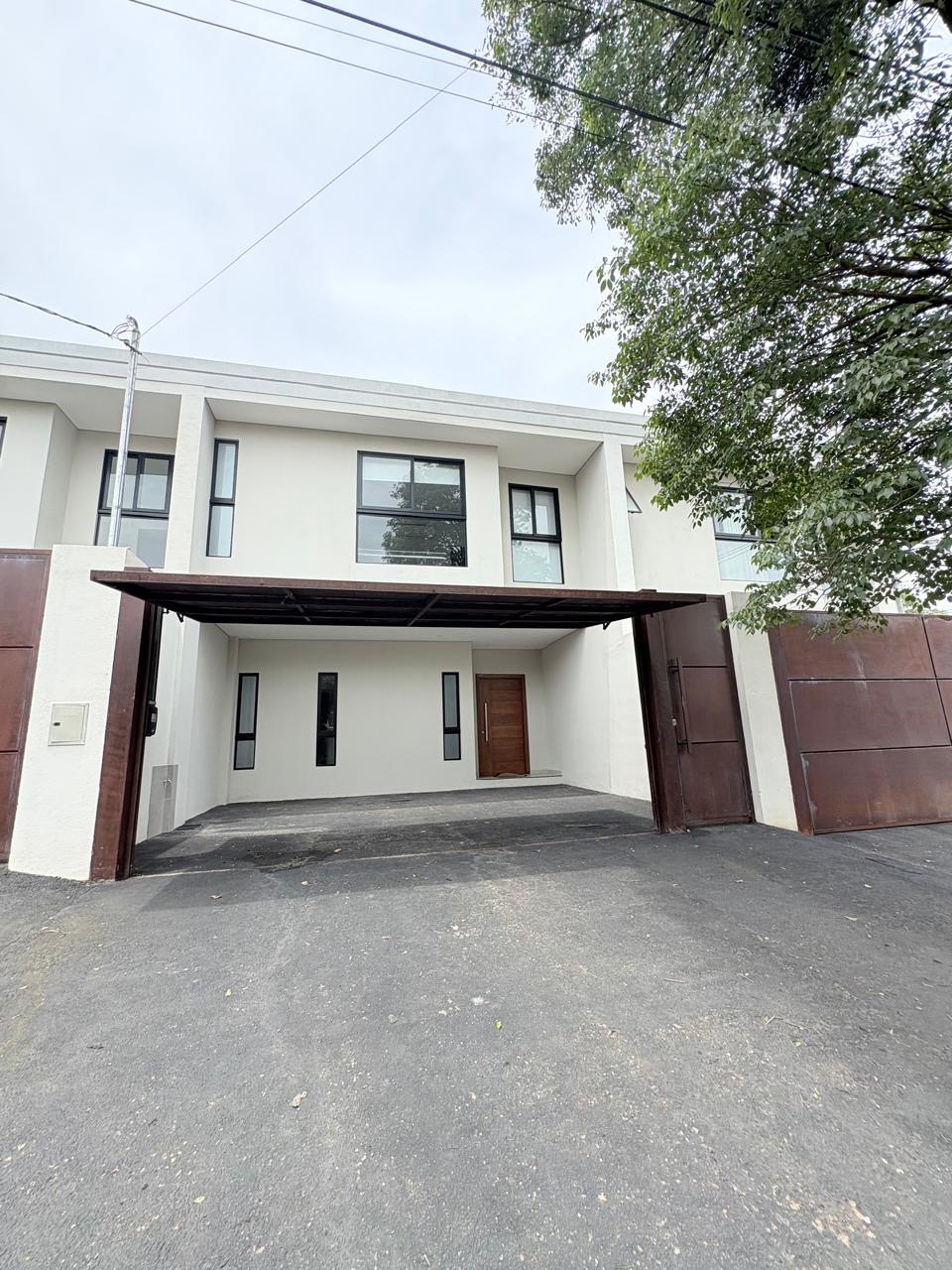 Casa en alquiler en Herrera