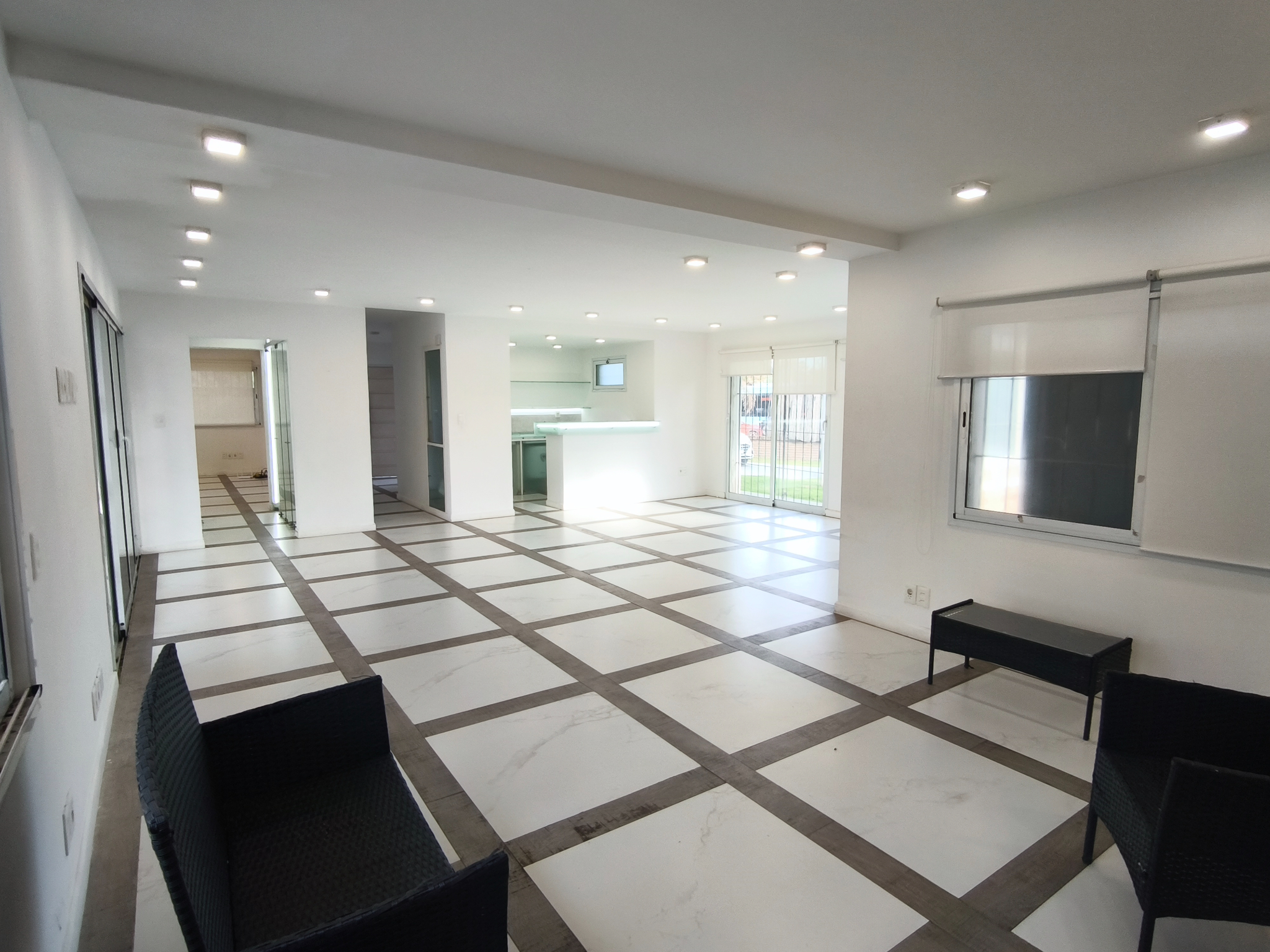 EXCELENTE 2 PLANTAS PISCINA CLIMATIZADA BARBCOA GARAGE APTO. INDEPENDIENTE · Foto 4