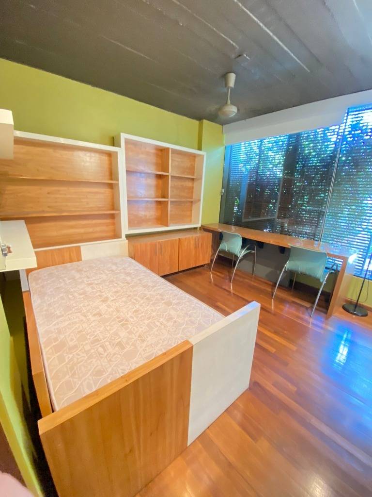 MODERNA RESIDENCIA AMOBLADA EN MANORA — foto 3