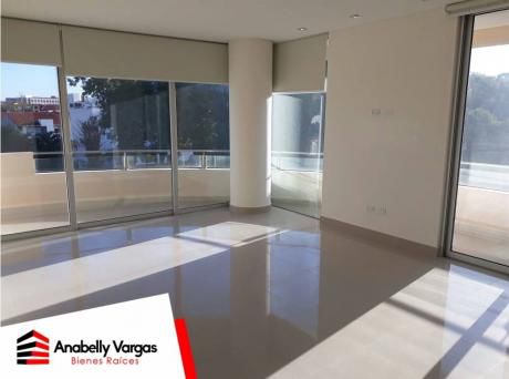 Equipetrol Departamento Tipo Casa De Lujo / En Edificio Exclusivo