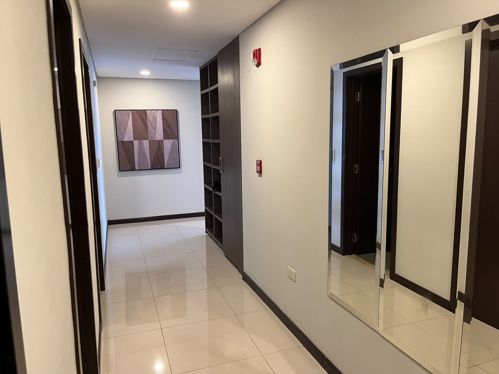 Edificio Miami Tower - Alquiler de Departamento Amoblado De 3 Habitaciones — foto 2