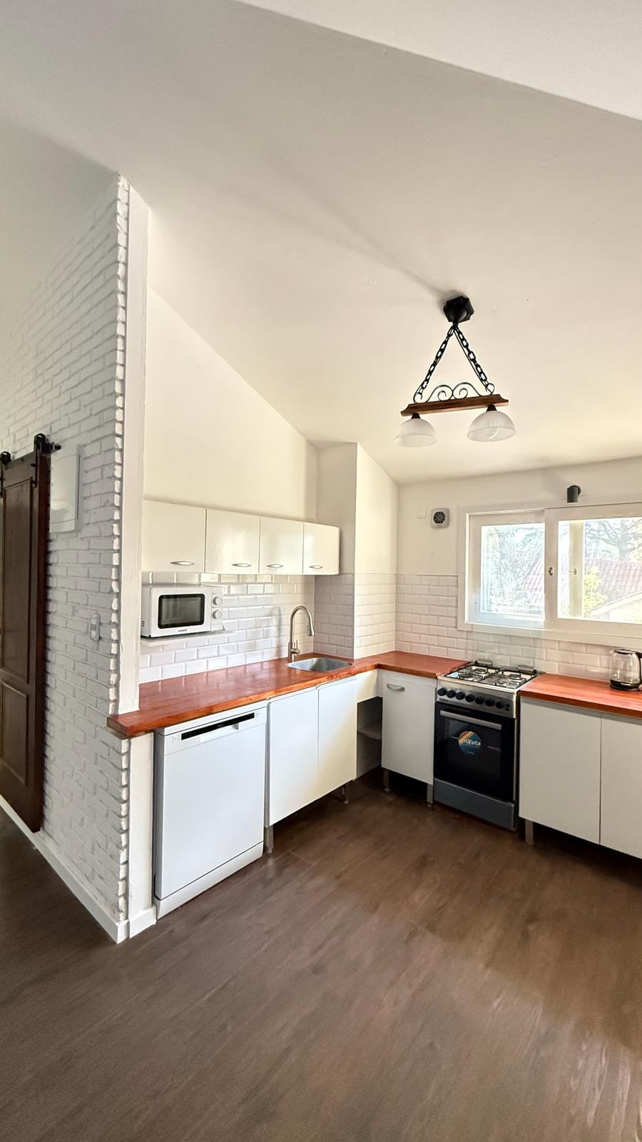 Casa de 4 dormitorio en Barrio GOLF